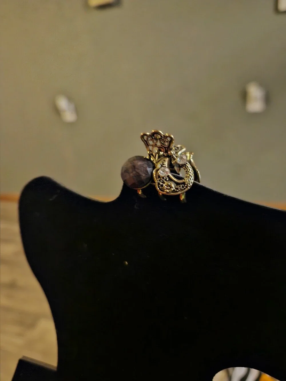 Vintage Goldplated Mini BEE Hair Claw Clip
